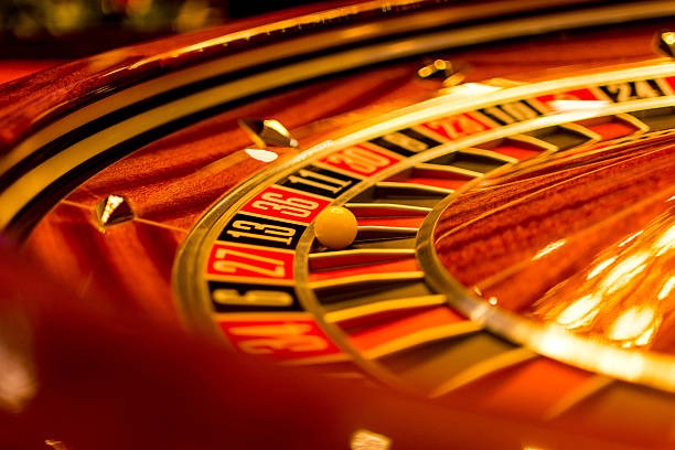 Live casino table with dealer and players interface